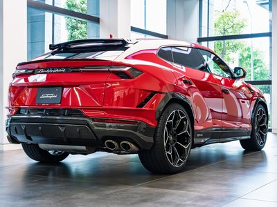 LAMBORGHINI URUS - 9