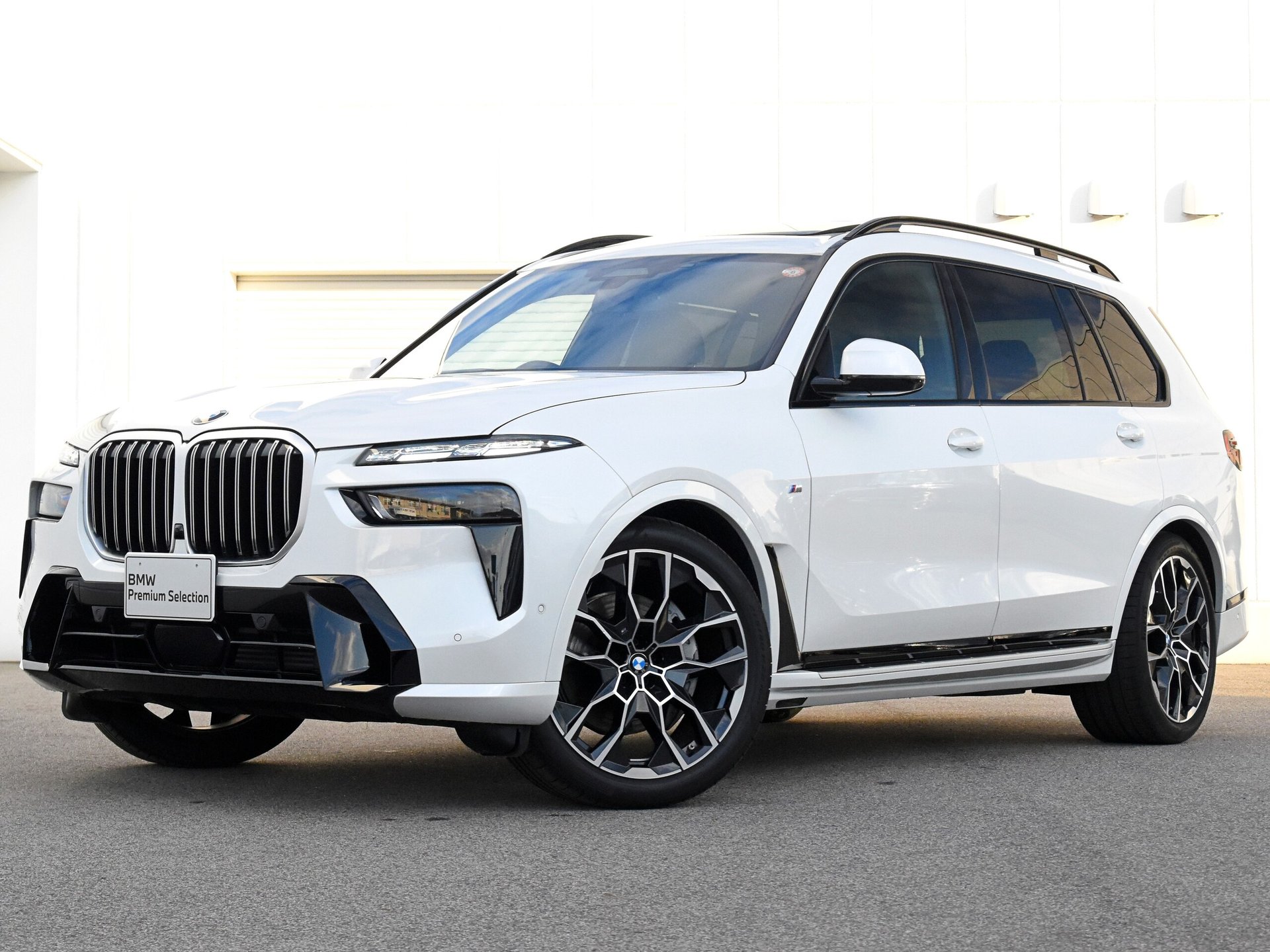 BMW X7 - View 1