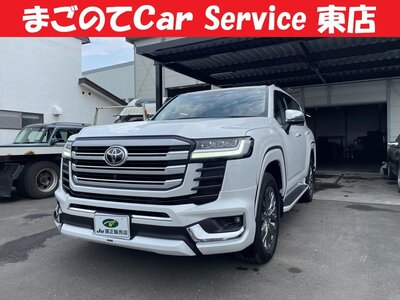 TOYOTA LAND CRUISER 300