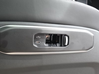 صورة مصغرة 28 لـ 2025 BMW X5