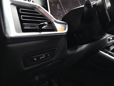 صورة مصغرة 30 لـ 2025 BMW X5