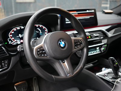صورة مصغرة 11 لـ 2023 BMW 5 SERIES
