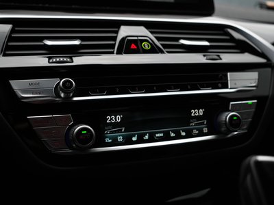 صورة مصغرة 16 لـ 2023 BMW 5 SERIES