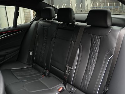 صورة مصغرة 12 لـ 2023 BMW 5 SERIES