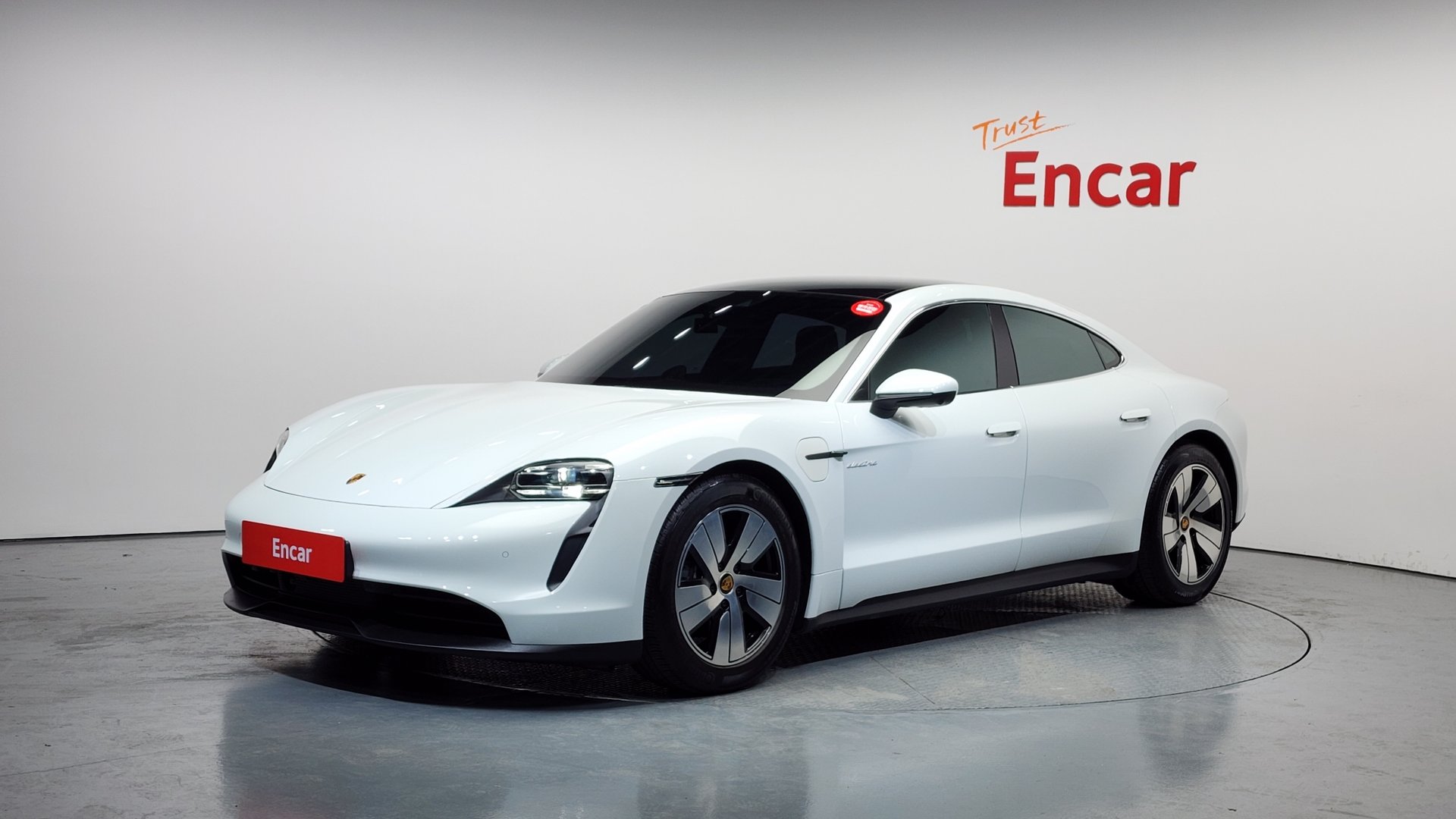 PORSCHE TAYCAN - View 1