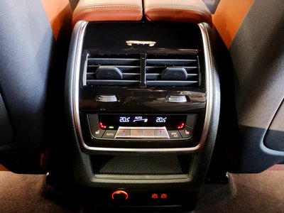 2025 BMW X5 — миниатюра 34