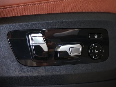 2025 BMW X5 — миниатюра 42
