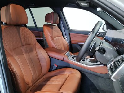 2025 BMW X5 — миниатюра 30