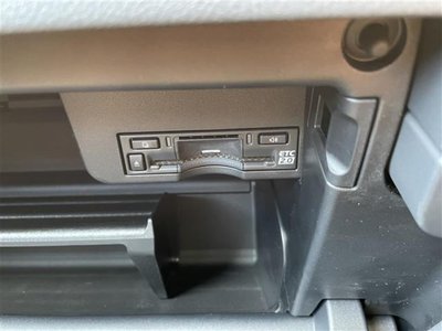 2025 Lexus GX — миниатюра 31