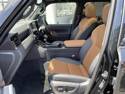 2025 Lexus GX — миниатюра 32