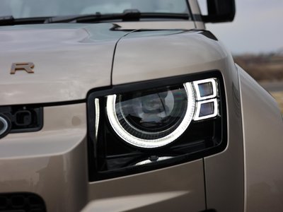 LAND ROVER DEFENDER - 7