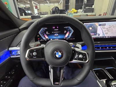 2026 BMW 7 SERIES thumbnail 11