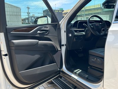صورة مصغرة 20 لـ 2025 Cadillac ESCALADE