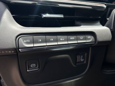 صورة مصغرة 43 لـ 2025 Cadillac ESCALADE