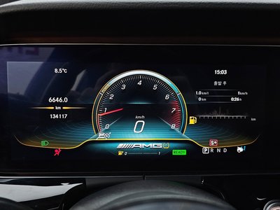 MERCEDES-BENZ GT AMG - 8