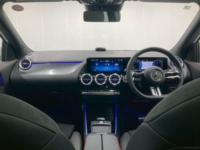 MERCEDES-BENZ GLA - 3