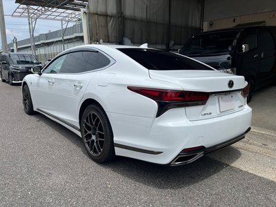 صورة 5 لـ 2021 Lexus LS