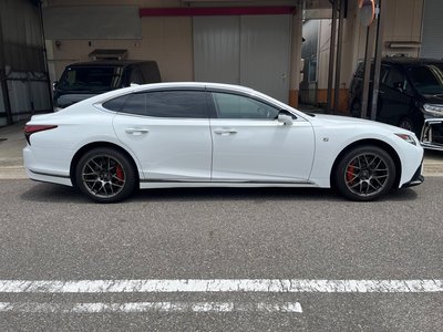 صورة 8 لـ 2021 Lexus LS