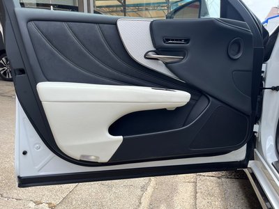 صورة مصغرة 25 لـ 2021 Lexus LS