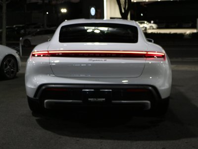 PORSCHE TAYCAN - 5