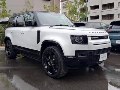 LAND ROVER DEFENDER - 5