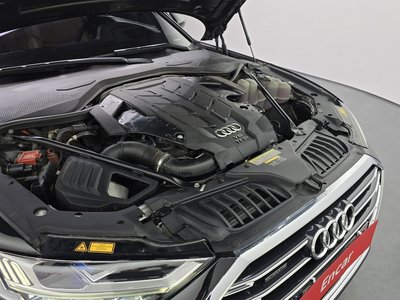 AUDI A8 - 7