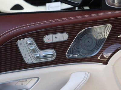 MERCEDES-BENZ GLS MAYBACH 2023 thumbnail 37