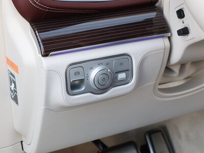 MERCEDES-BENZ GLS MAYBACH 2023 thumbnail 60