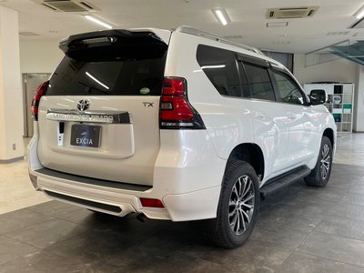 TOYOTA LAND CRUISER PRADO - 8