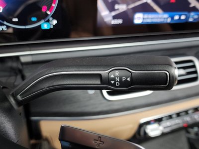 MERCEDES-BENZ GLS - 9