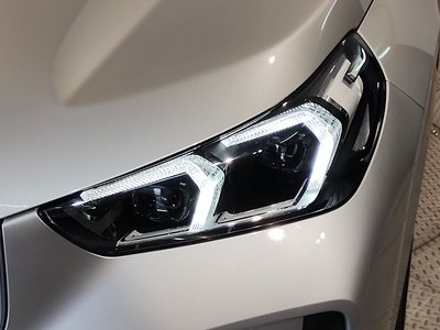 2025 BMW X1 — миниатюра 15