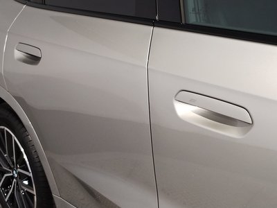 2025 BMW X1 — миниатюра 19