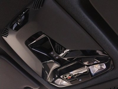2025 BMW X1 — миниатюра 77