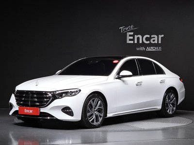 MERCEDES-BENZ E-CLASS - 1