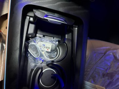 MERCEDES-BENZ E-CLASS - 7