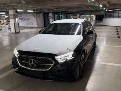 MERCEDES-BENZ E-CLASS - 1