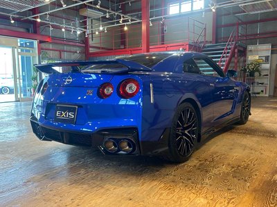 NISSAN GT-R - 10