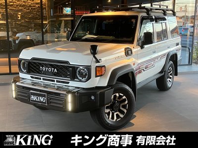 TOYOTA LAND CRUISER 70 - 1