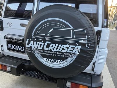 TOYOTA LAND CRUISER 70 - 10
