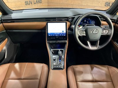 2024 Lexus LBX 照片 2