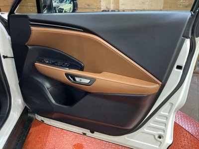 2024 Lexus LBX — миниатюра 38