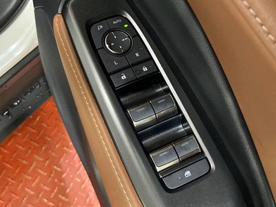2024 Lexus LBX — миниатюра 39