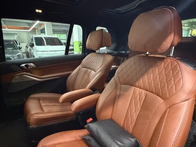 BMW X7 - 9