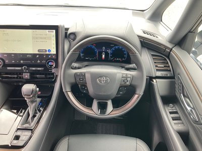 2026 Toyota ALPHARD — миниатюра 17