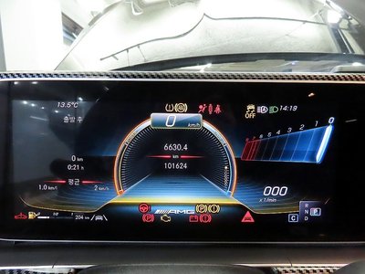 MERCEDES-BENZ GLE - 9