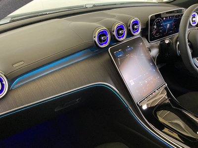 MERCEDES-BENZ C-CLASS - 8