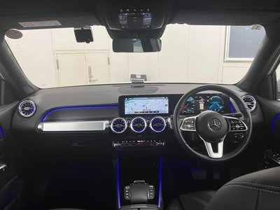 MERCEDES-BENZ GLB - 8