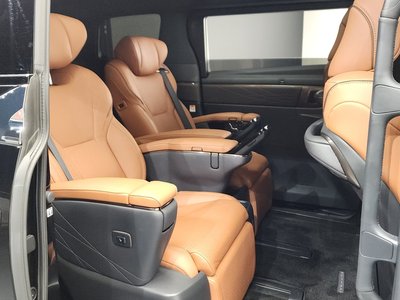 2024 Toyota ALPHARD — миниатюра 17