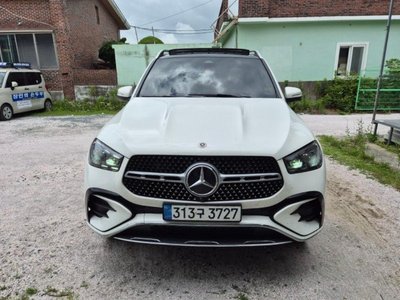 2025 Mercedes-BENZ GLE 照片 1