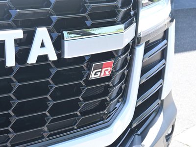 2024 Toyota LAND CRUISER 300 缩略图 30